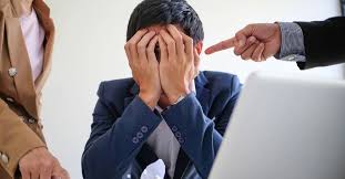 Workplace bullying bisa menyebabkan seseorang tidak semangat dalam bekerja 